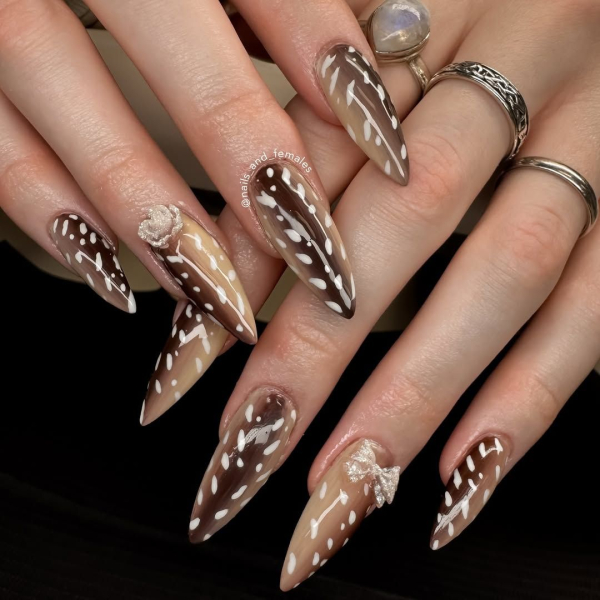 Deer print nails